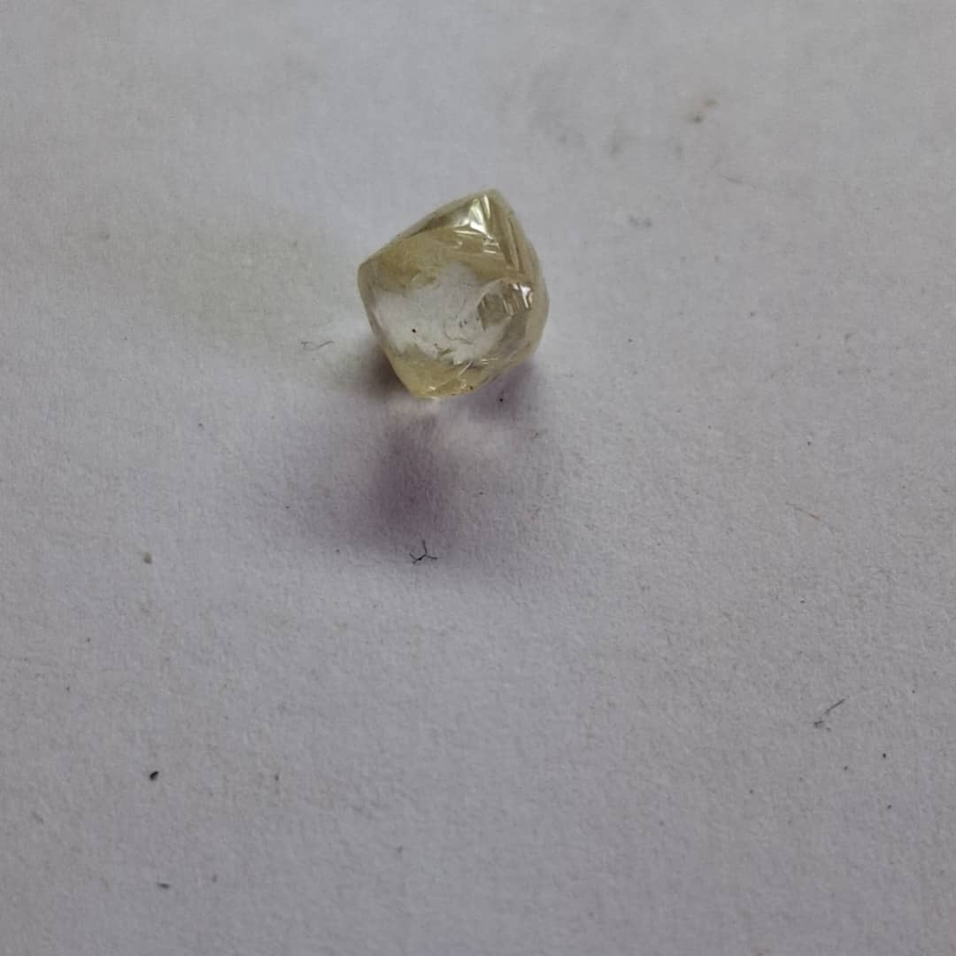Diamant brute — pièce unique